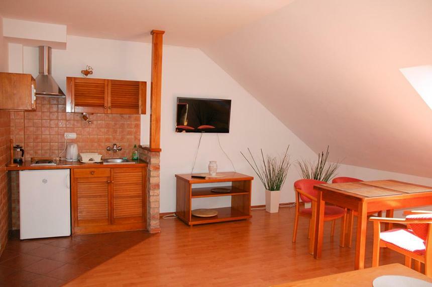 Lawer Apartment Rewal Luaran gambar